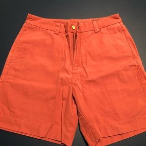 Vineyard vines dock short. Size 30